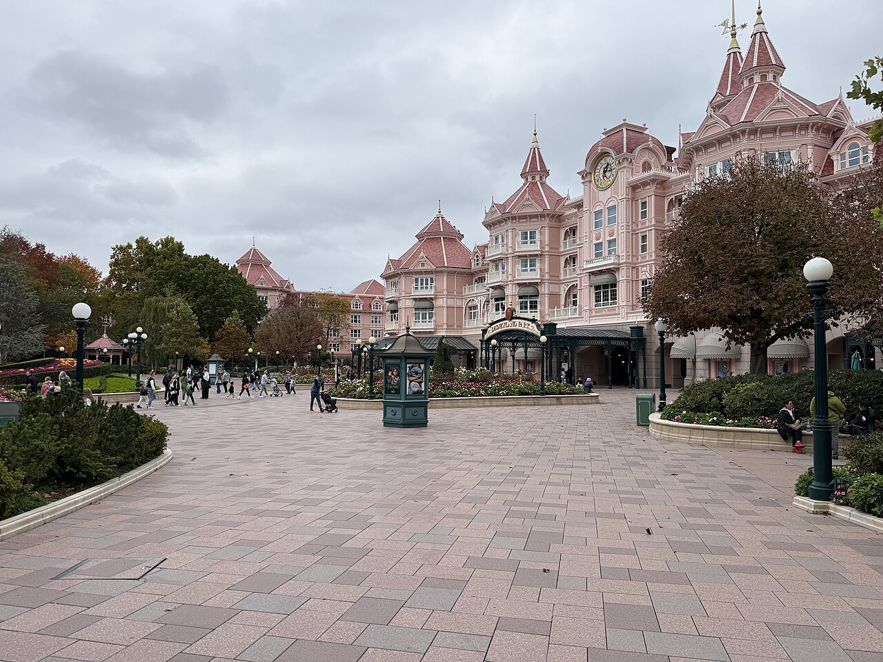 Disneyland Hotel